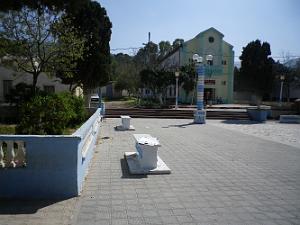 1757 place de bou-sfer au fond son eglise